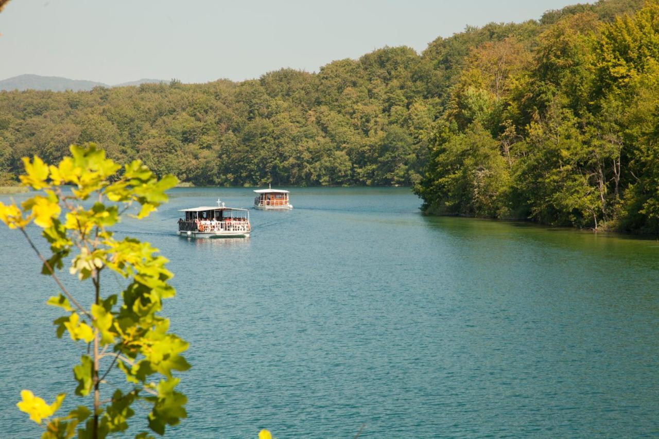 10 Minutes Walk To The Lakes Apartman Plitvička Jezera Kültér fotó